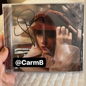 SIGNED AND SEALED Red (Taylor’s Version) CD